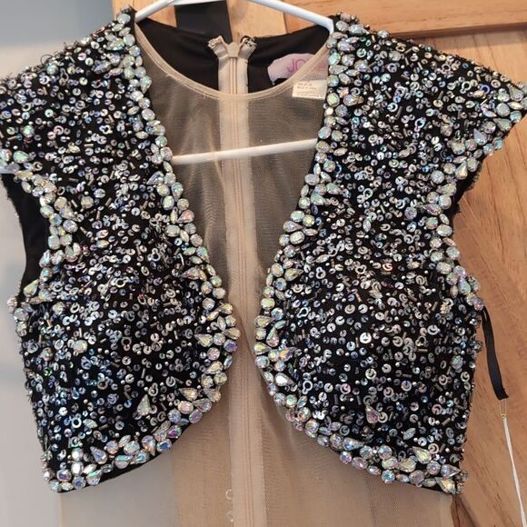 NWT Jovani Sleeveless Short Dress 98044, black/silver - Picture 5 of 11